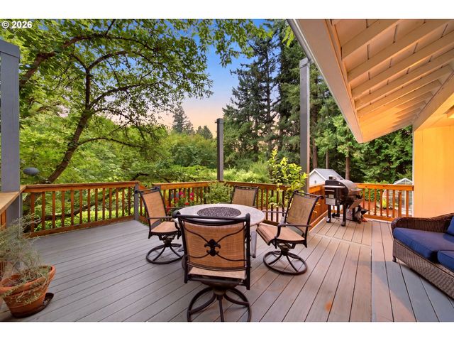 1111 Sw CORONADO St, Portland, OR 97219