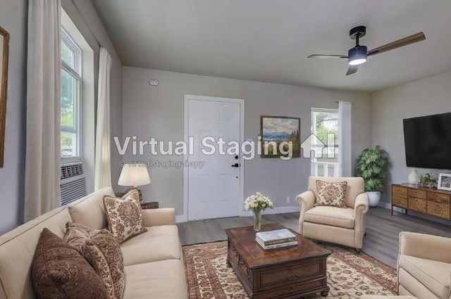 1109 13th Street N, Texas City, TX 77590