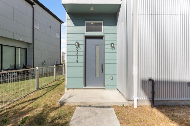 9818 Mocking Bird Hill Lane, Houston, TX 77080