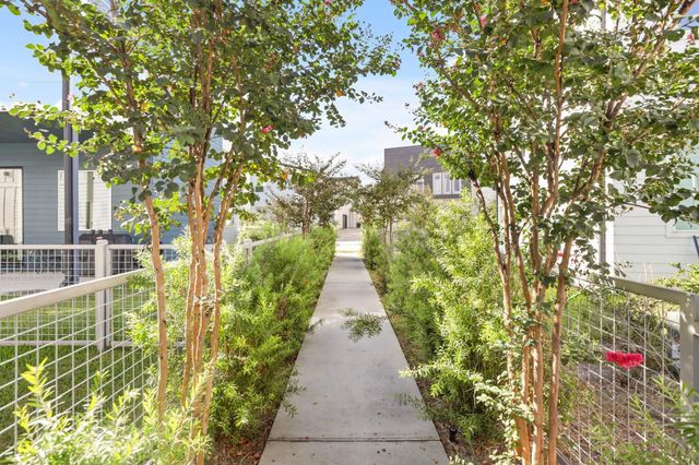 9818 Mocking Bird Hill Lane, Houston, TX 77080