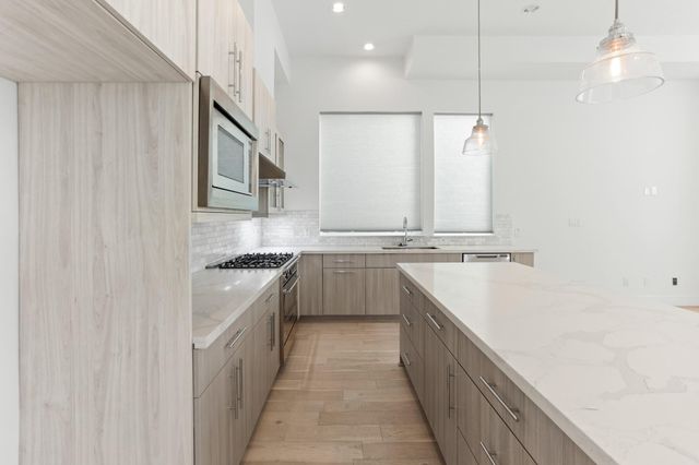 9818 Mocking Bird Hill Lane, Houston, TX 77080