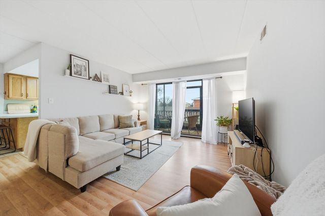 4955 134th Place 2D, Crestwood, IL 60418