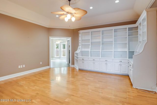 2575 Rue Palafox, Biloxi, MS 39531