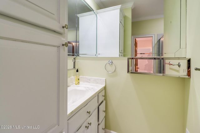 2575 Rue Palafox, Biloxi, MS 39531