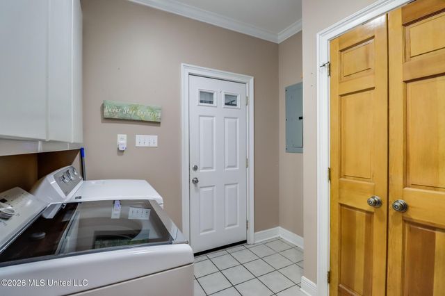 2575 Rue Palafox, Biloxi, MS 39531