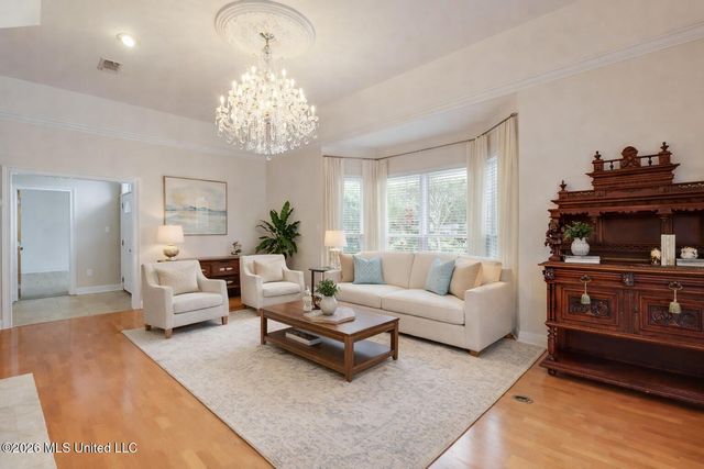 2575 Rue Palafox, Biloxi, MS 39531