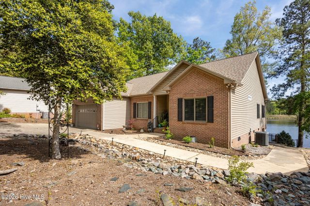 5149 Cardinal Circle, Sanford, NC 27332