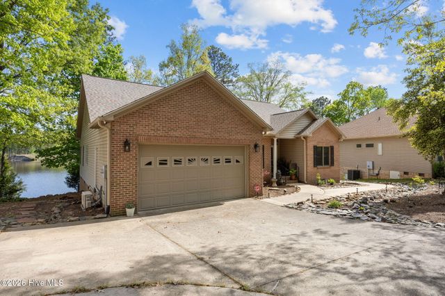 5149 Cardinal Circle, Sanford, NC 27332