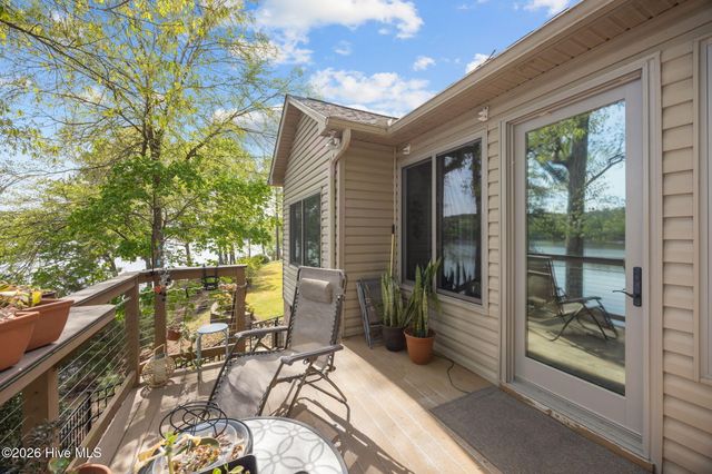 5149 Cardinal Circle, Sanford, NC 27332