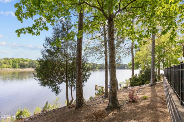 5149 Cardinal Circle, Sanford, NC 27332