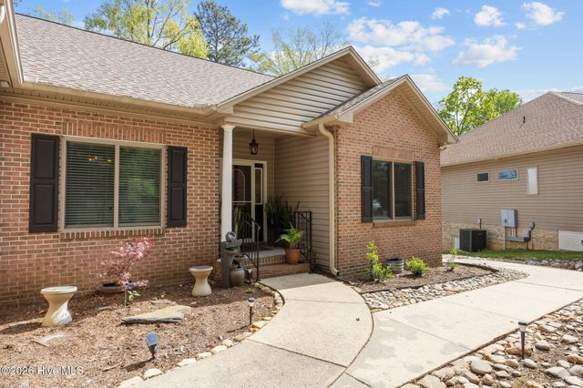5149 Cardinal Circle, Sanford, NC 27332