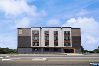 401 E Central Boulevard 2A, Palisades Park, NJ 07650