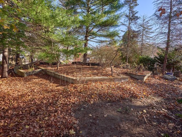 25 Stoneham Rd, Worcester, MA 01604