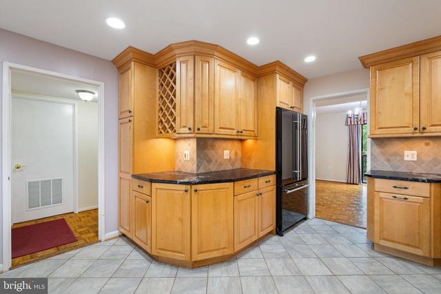 11733 INDIAN RIDGE RD, Reston, VA 20191