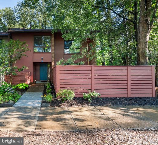 11733 INDIAN RIDGE RD, Reston, VA 20191