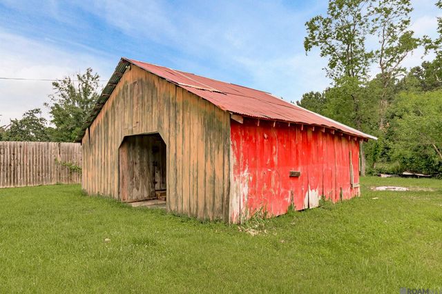 19758 La Hwy 42, Livingston, LA 70754