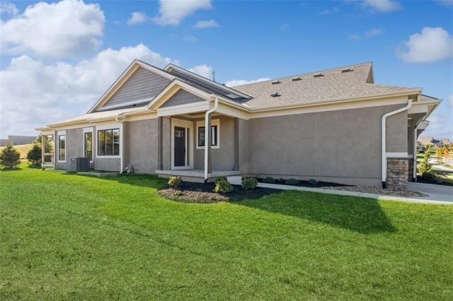 11423 S Waterford Drive, Olathe, KS 66061