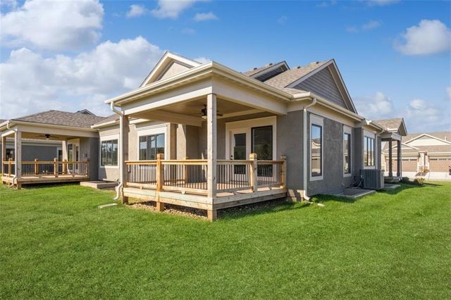 11423 S Waterford Drive, Olathe, KS 66061