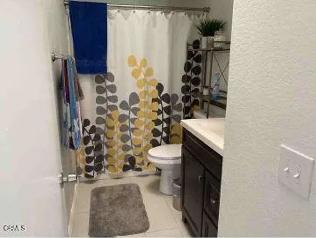 3811 Triton Drive, Palmdale, CA 93550