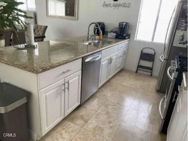 3811 Triton Drive, Palmdale, CA 93550