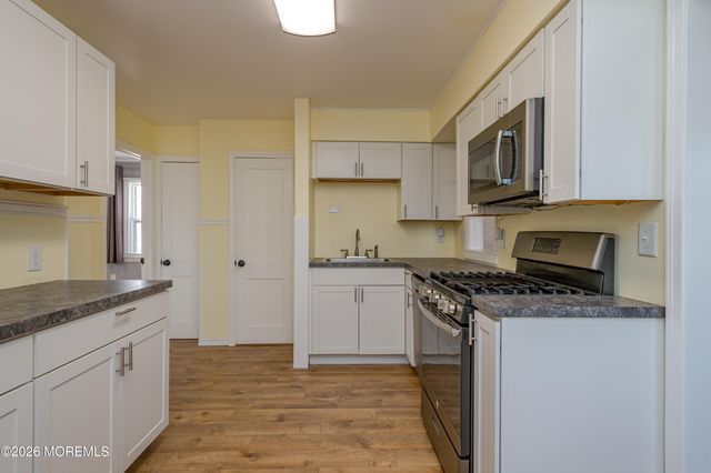 1 Rose Terrace, Hazlet, NJ 07734