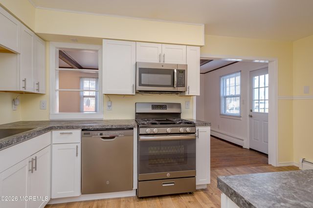 1 Rose Terrace, Hazlet, NJ 07734