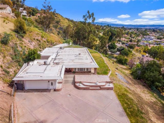 4303 N Golden, San Bernardino, CA 92404