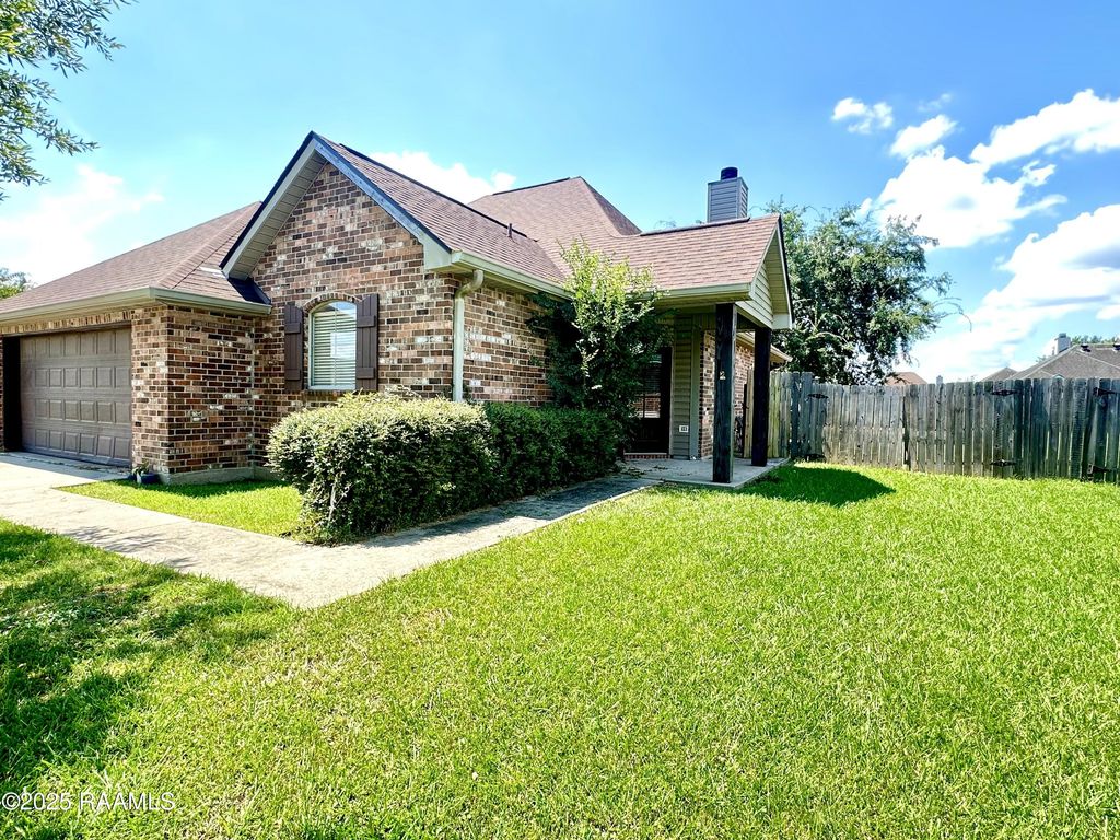 309 Stags Leap Lane, Broussard, LA 70518