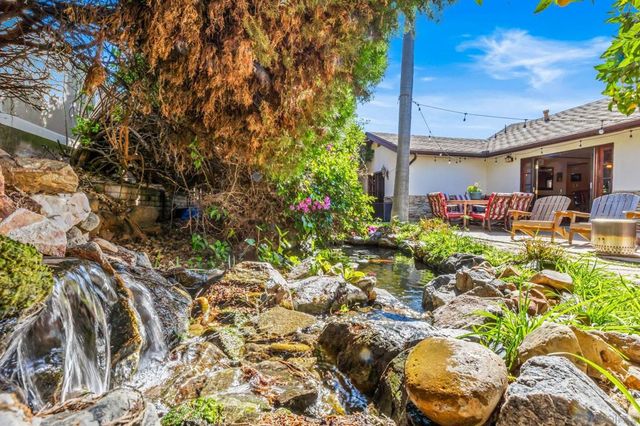 1914 Golden Circle Dr, Escondido, CA 92026