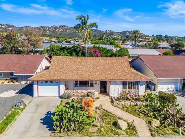 1914 Golden Circle Dr, Escondido, CA 92026