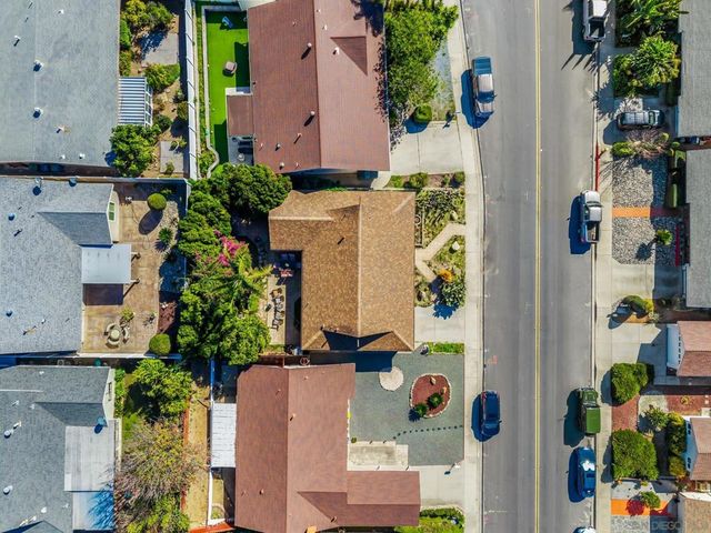 1914 Golden Circle Dr, Escondido, CA 92026