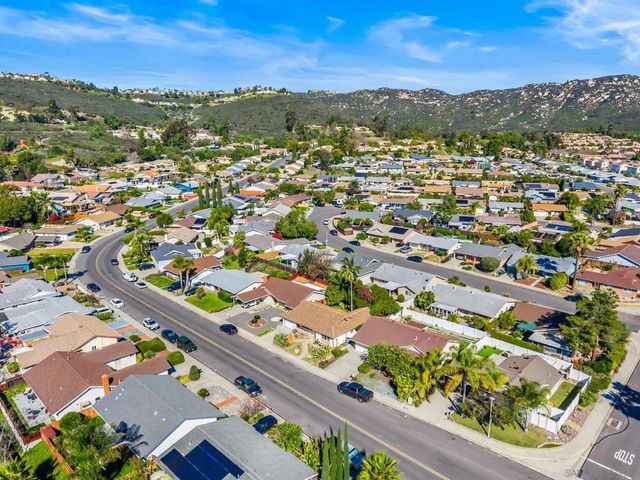 1914 Golden Circle Dr, Escondido, CA 92026