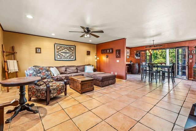 1914 Golden Circle Dr, Escondido, CA 92026