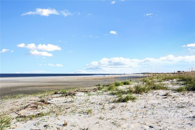 9 17th Place 3A, Tybee Island, GA 31328