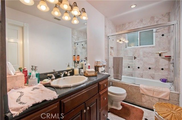 12413 Westminster Avenue, Los Angeles, CA 90066