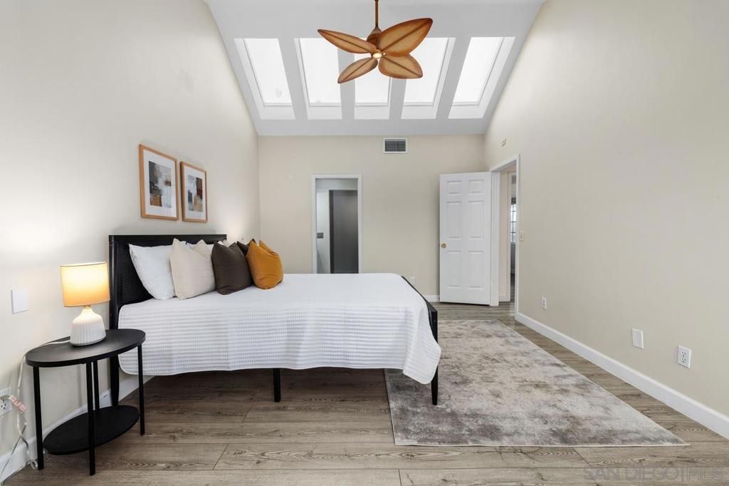 Image 16 of property listing at 3009 Union St 7, San Diego, CA 92103