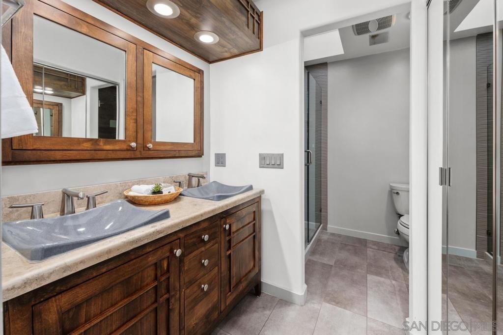 Image 17 of property listing at 3009 Union St 7, San Diego, CA 92103