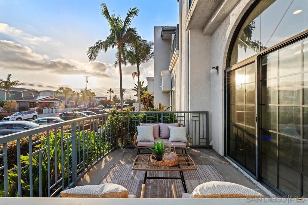 Image 23 of property listing at 3009 Union St 7, San Diego, CA 92103