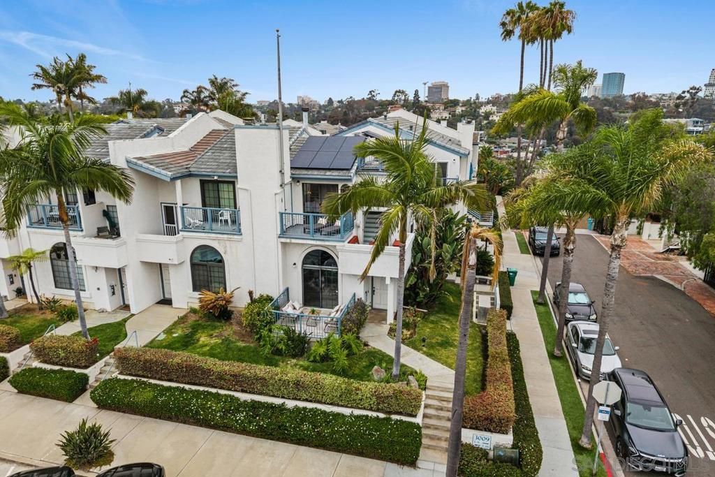 Image 35 of property listing at 3009 Union St 7, San Diego, CA 92103