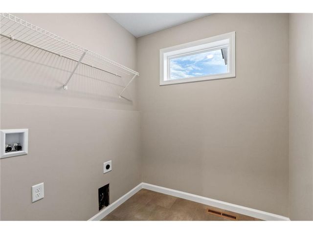 908 Pine Vale Avenue, Somerset, WI 54025