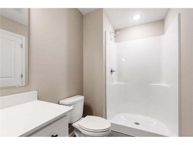 908 Pine Vale Avenue, Somerset, WI 54025