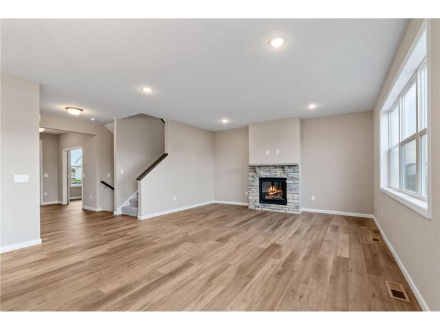 908 Pine Vale Avenue, Somerset, WI 54025