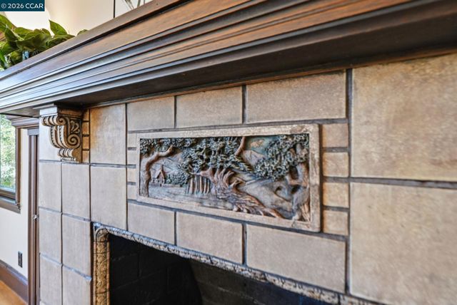 899 Arlington Ave., Berkeley, CA 94707
