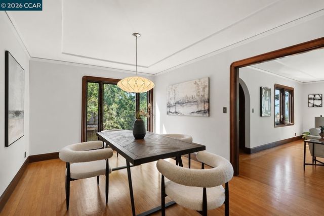 899 Arlington Ave., Berkeley, CA 94707
