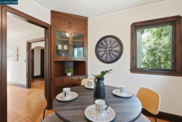 899 Arlington Ave., Berkeley, CA 94707