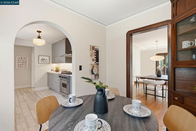 899 Arlington Ave., Berkeley, CA 94707