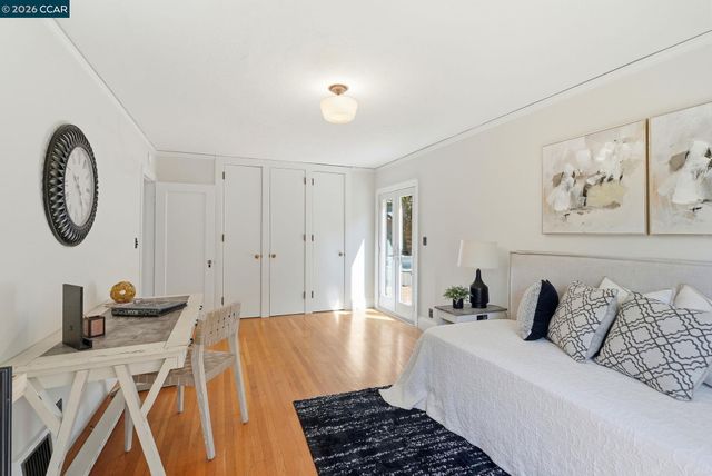 899 Arlington Ave., Berkeley, CA 94707