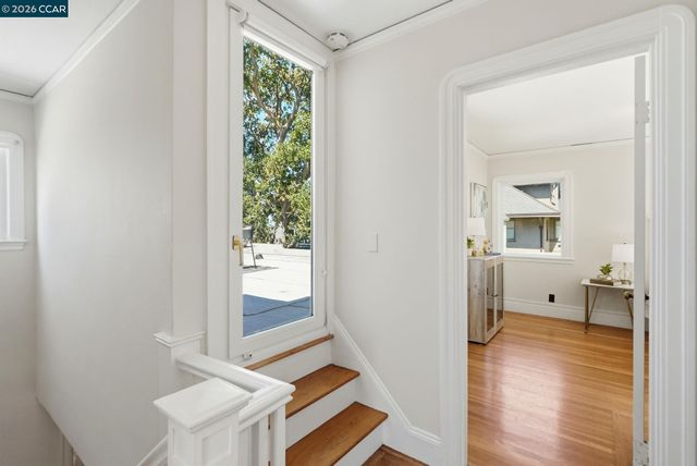 899 Arlington Ave., Berkeley, CA 94707