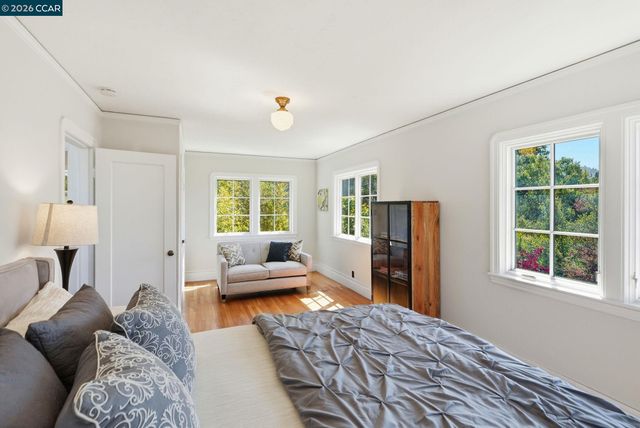 899 Arlington Ave., Berkeley, CA 94707