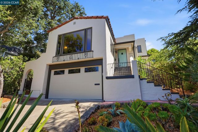899 Arlington Ave., Berkeley, CA 94707